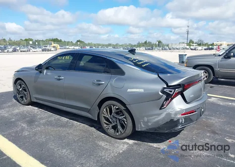 2025 Kia K5 Gt-Line z USA, uszkodzony, nr VIN KNAG64J79S5358538